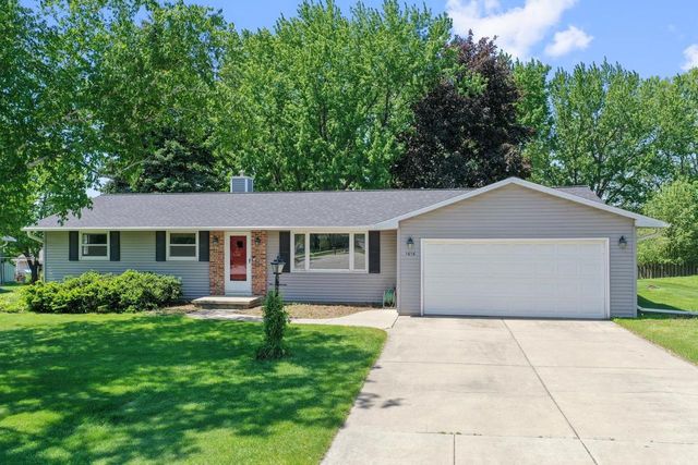 1616 GUNS STREET, Green Bay, WI 54311