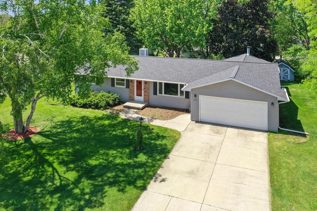 1616 GUNS STREET, Green Bay, WI 54311