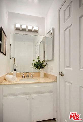 1339 26th Street 1, Santa Monica, CA 90404