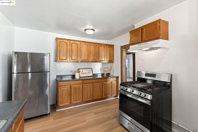 1718 88Th Ave, Oakland, CA 94621