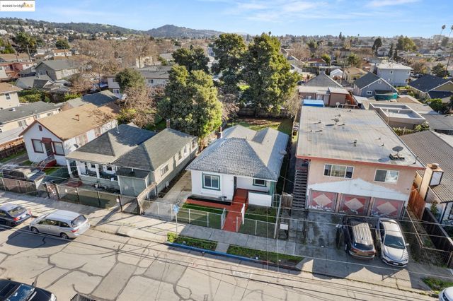 1718 88Th Ave, Oakland, CA 94621
