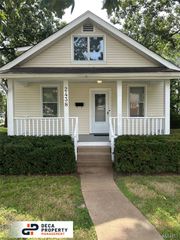 2438 Helen Avenue, Brentwood, MO 63144