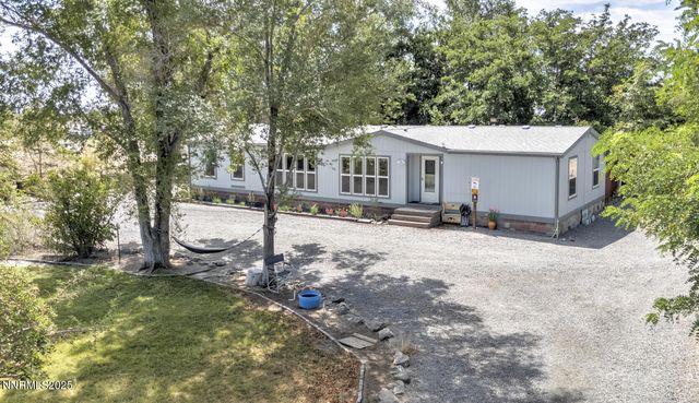 1095 7th Street, Silver Springs, NV 89429