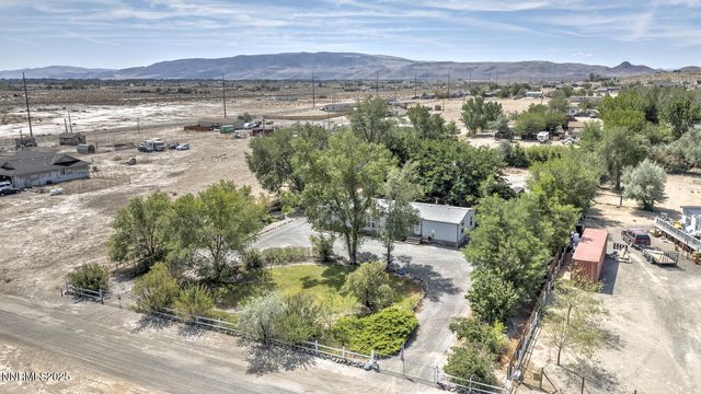 1095 7th Street, Silver Springs, NV 89429