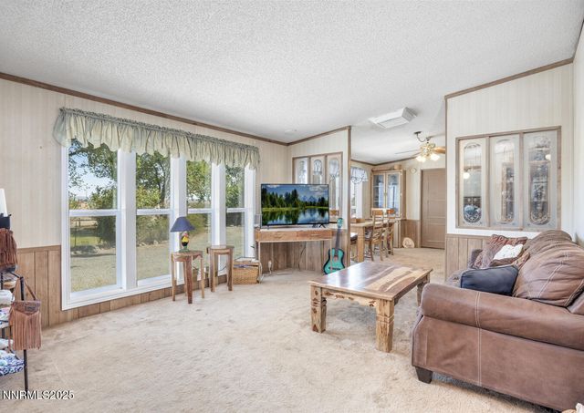 1095 7th Street, Silver Springs, NV 89429