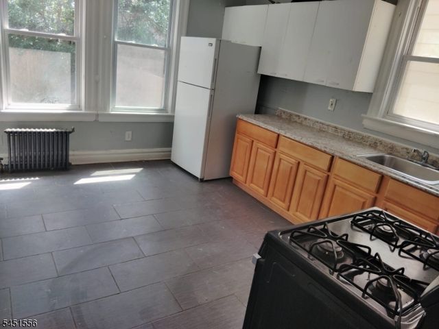 134 Florence Ave, Irvington Twp., NJ 07111