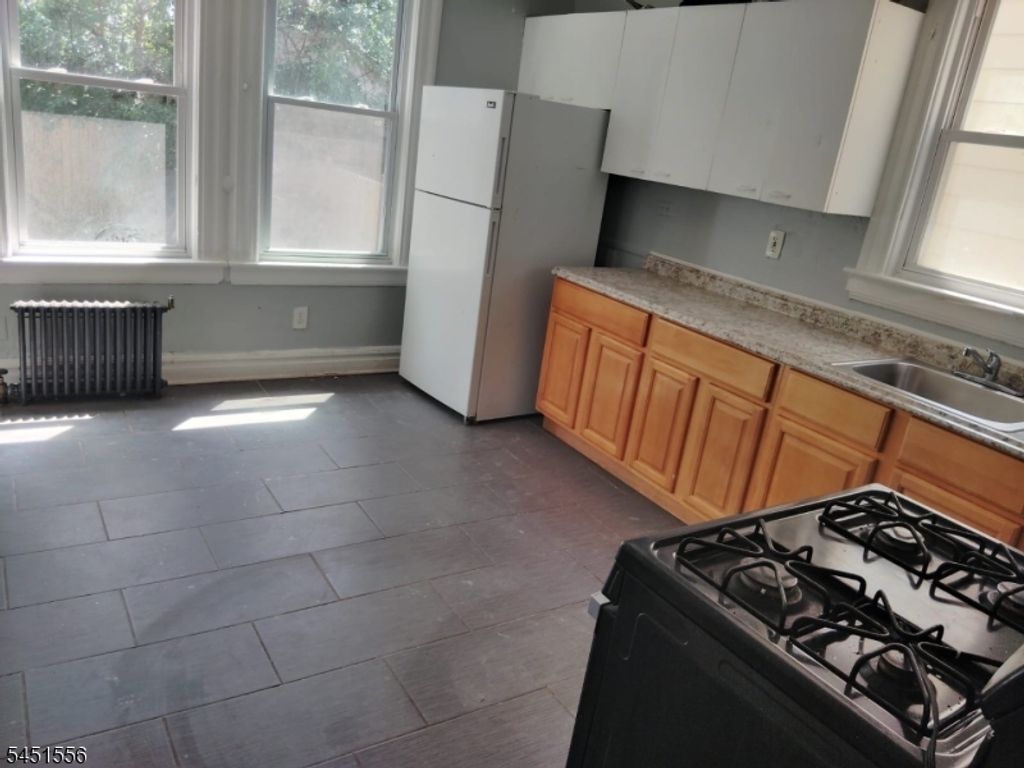 134 Florence Ave, Irvington Twp., NJ 07111 — photo 2