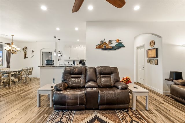 6039 S Bella Vista Drive, Fort Mohave, AZ 86426