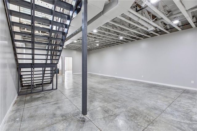 15 NE Johnson Street, Lee's Summit, MO 64063