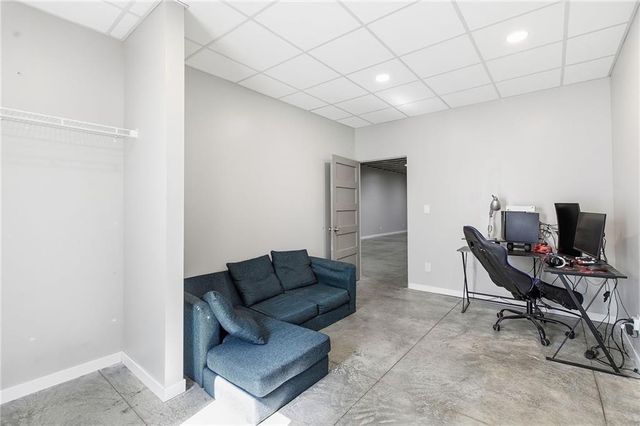 15 NE Johnson Street, Lee's Summit, MO 64063