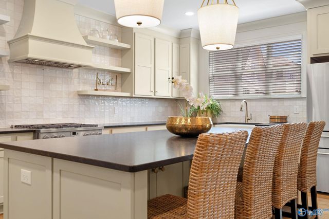 104 Bishop Bend Drive, Huntsville, AL 35806