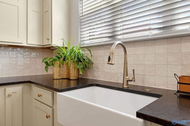 104 Bishop Bend Drive, Huntsville, AL 35806