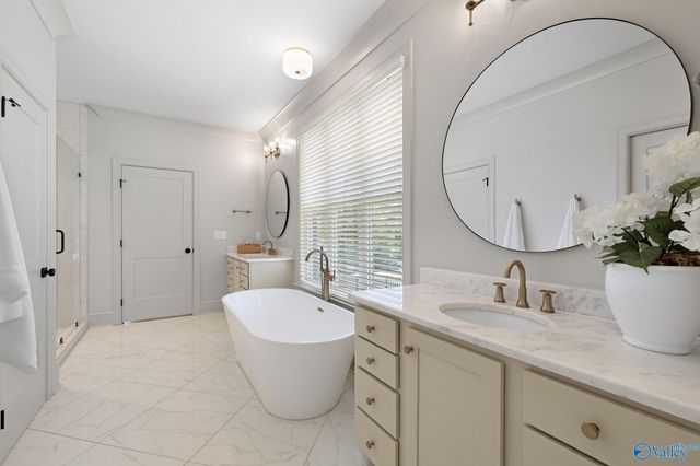 104 Bishop Bend Drive, Huntsville, AL 35806