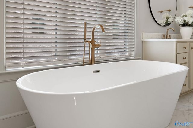 104 Bishop Bend Drive, Huntsville, AL 35806