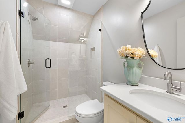 104 Bishop Bend Drive, Huntsville, AL 35806