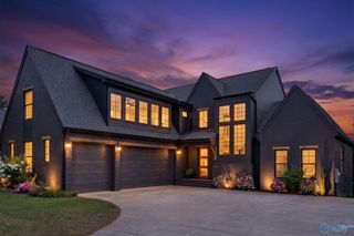 104 Bishop Bend Drive, Huntsville, AL 35806