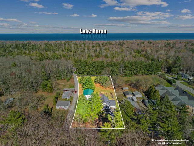 7936 E Cedar Lake Drive, Oscoda Twp, MI 48738