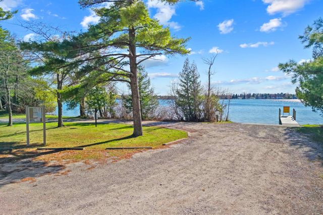 7936 E Cedar Lake Drive, Oscoda Twp, MI 48738