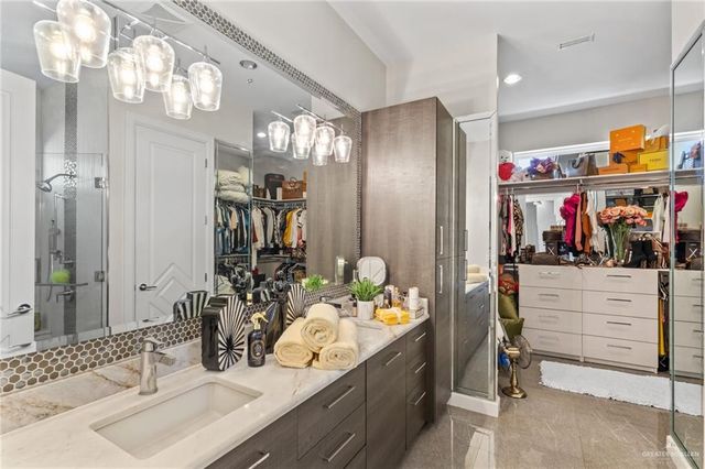 4901 Sweetwater Avenue, Mcallen, TX 78503