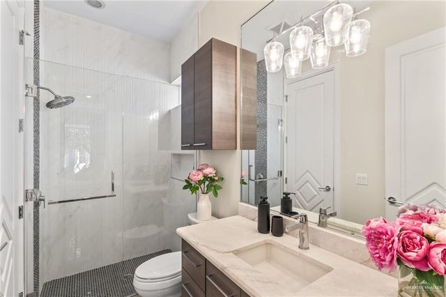 4901 Sweetwater Avenue, Mcallen, TX 78503