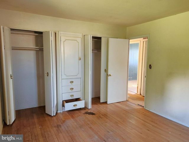 8105 CANDLE LN, Baltimore, MD 21237