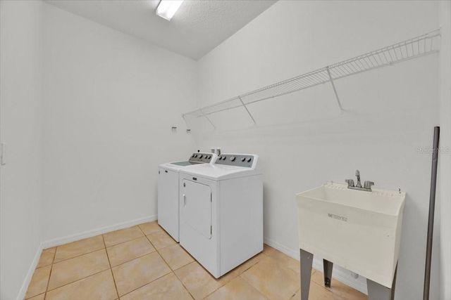 8755 RINDGE ROAD, Polk City, FL 33868