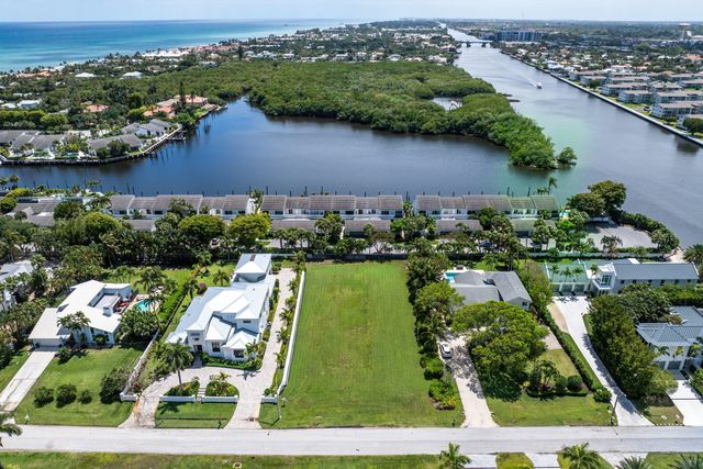 21 Hudson Avenue, Ocean Ridge, FL 33435