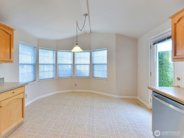6012 91st Street Ct E, Puyallup, WA 98371