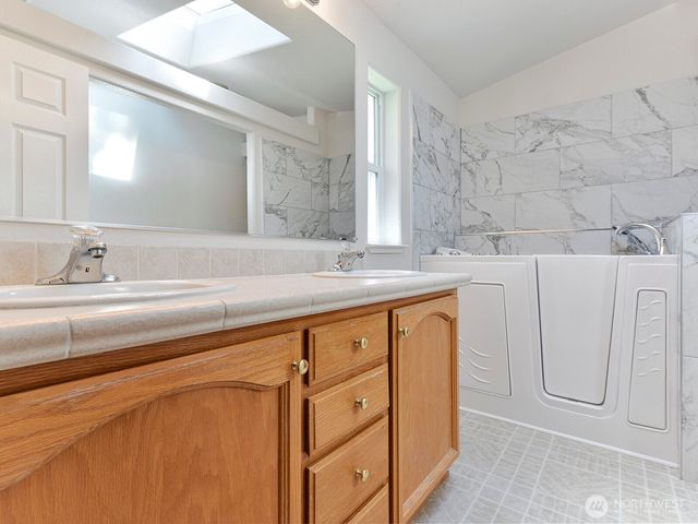 6012 91st Street Ct E, Puyallup, WA 98371