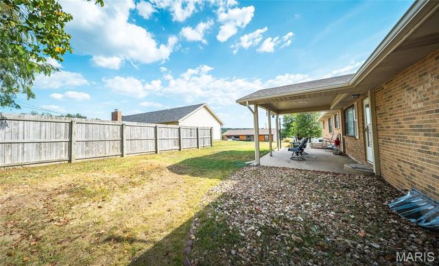 1500 Independence Road, Rolla, MO 65401