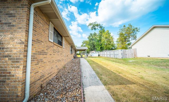 1500 Independence Road, Rolla, MO 65401