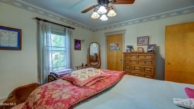 117 Fifth Avenue, Gloversville, NY 12078