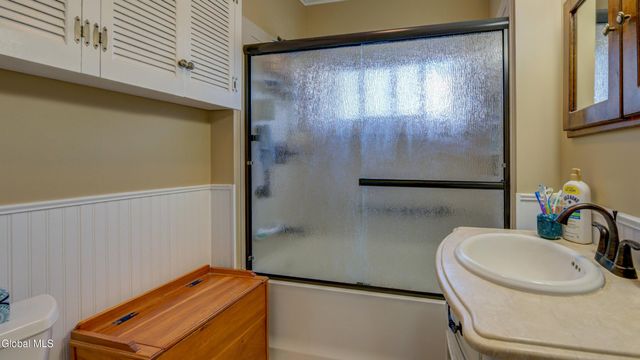 117 Fifth Avenue, Gloversville, NY 12078