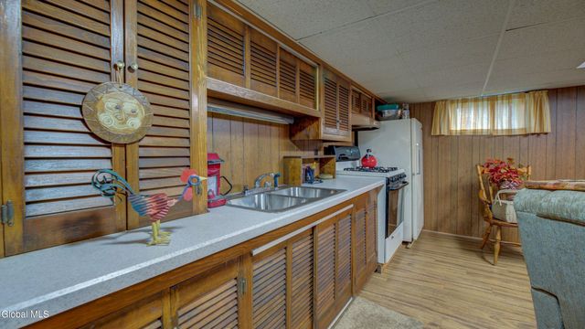 117 Fifth Avenue, Gloversville, NY 12078