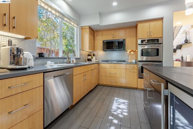 4943 Sequoia Ave, Dublin, CA 94568