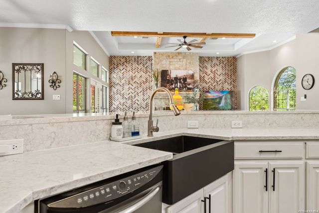 2936 Bison Ridge, Bulverde, TX 78163