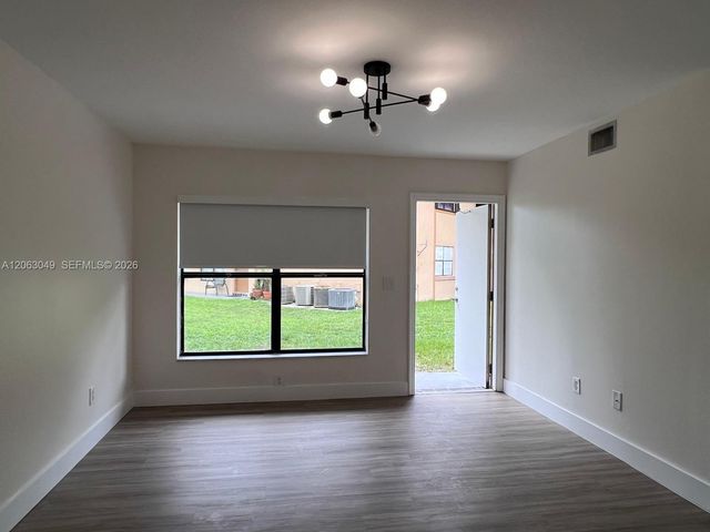 2685 W 66th St 12-20, Hialeah, FL 33016