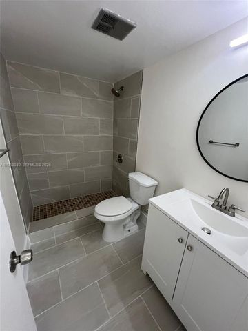 2685 W 66th St 12-20, Hialeah, FL 33016