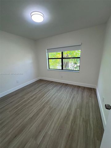 2685 W 66th St 12-20, Hialeah, FL 33016