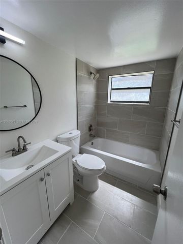 2685 W 66th St 12-20, Hialeah, FL 33016