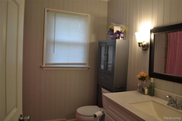 8153 N State Road, Otisville, MI 48463