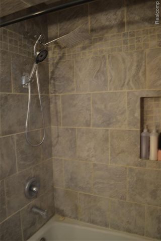 8153 N State Road, Otisville, MI 48463