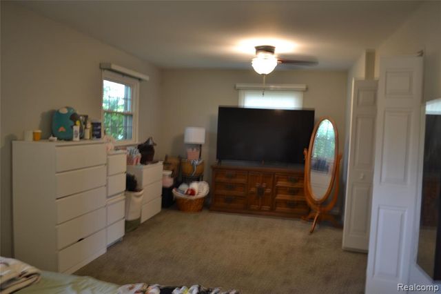 8153 N State Road, Otisville, MI 48463