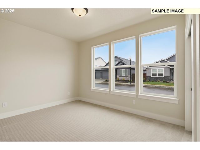 15969 BARLOW TRAIL Ln, Oregon City, OR 97045