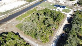 7502 JOAN AVE N, Lehigh Acres, FL 33971