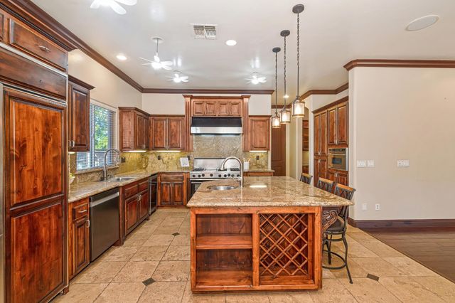 4095 Kingsbarns Dr, Roseville, CA 95747