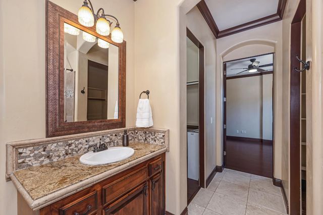 4095 Kingsbarns Dr, Roseville, CA 95747