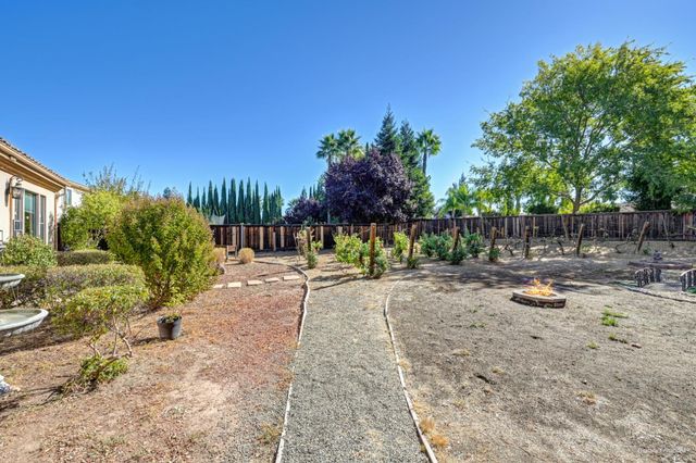 4095 Kingsbarns Dr, Roseville, CA 95747