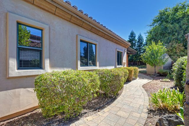 4095 Kingsbarns Dr, Roseville, CA 95747
