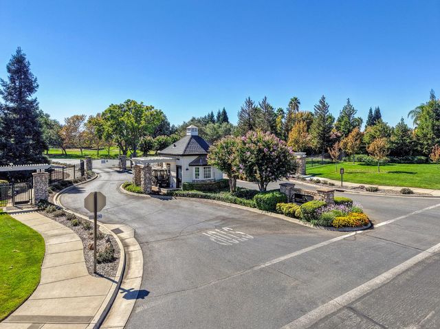 4095 Kingsbarns Dr, Roseville, CA 95747